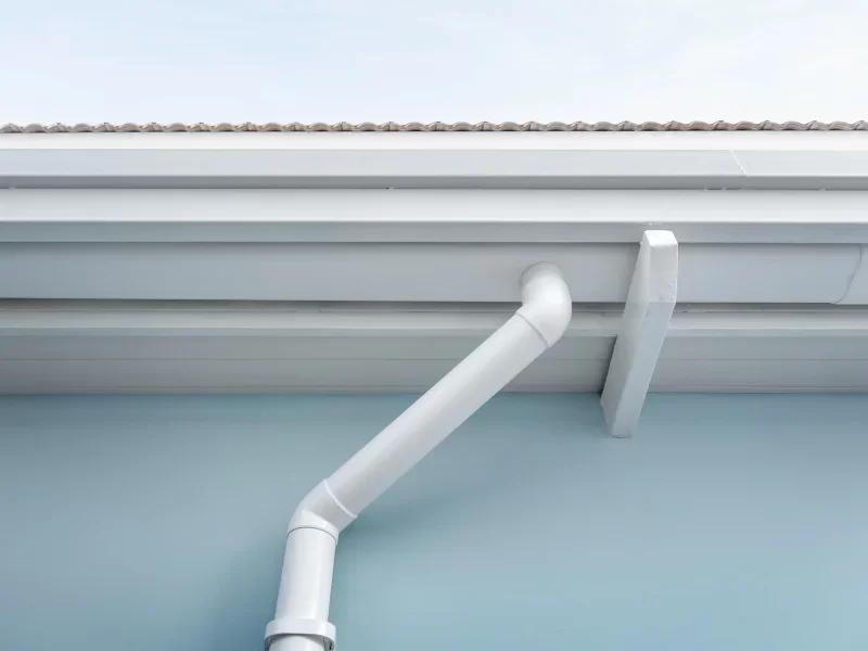 Goutti&egrave;re en PVC